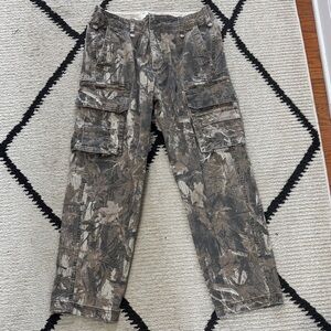 Hollister loose Camouflage Cargo Pants 32W X 32L